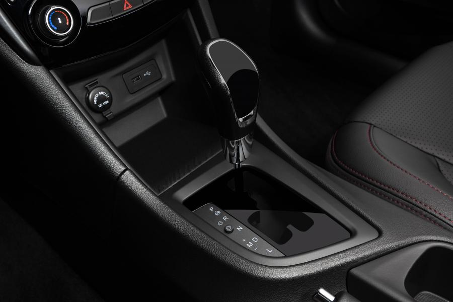 Детали интерьера Chery Arrizo 5 2018 года  (LA) (фото 4 из 11)